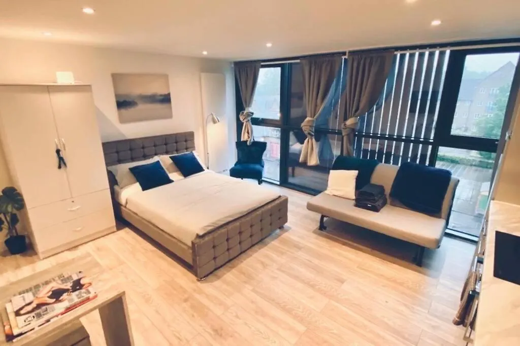 Shoreditch / Brick Lane - Studio Apartment London