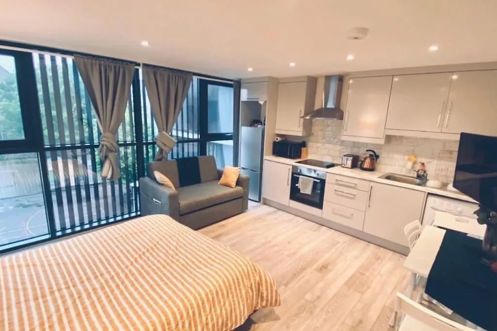 Shoreditch / Brick Lane - Studio Apartment London